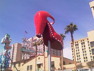 Fremont St